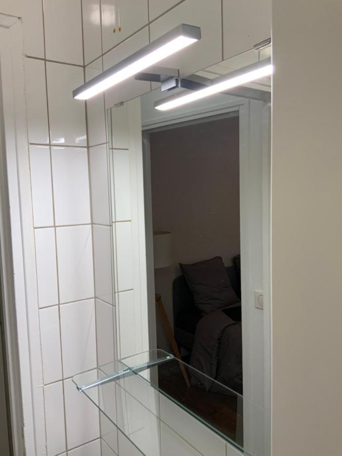 Quartier Bas Montreuil A 3Minutes Du Metro Apartment Luaran gambar