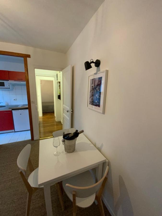 Quartier Bas Montreuil A 3Minutes Du Metro Apartment Luaran gambar